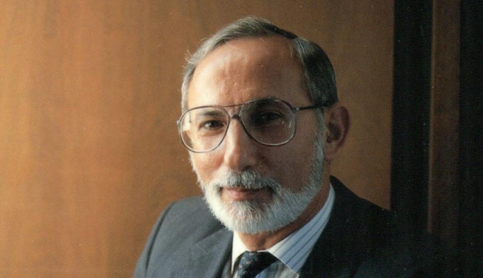 Guinter Kahn, Maker Minozidil Medicine, Dies at Age 88